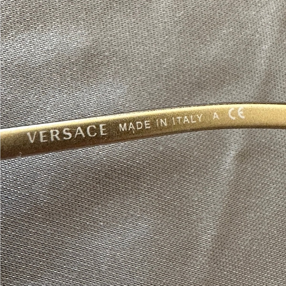 100% Authentic USED VERSACE SUNGLASSES  WITH CASE !! UNISEX - Picture 8 of 11